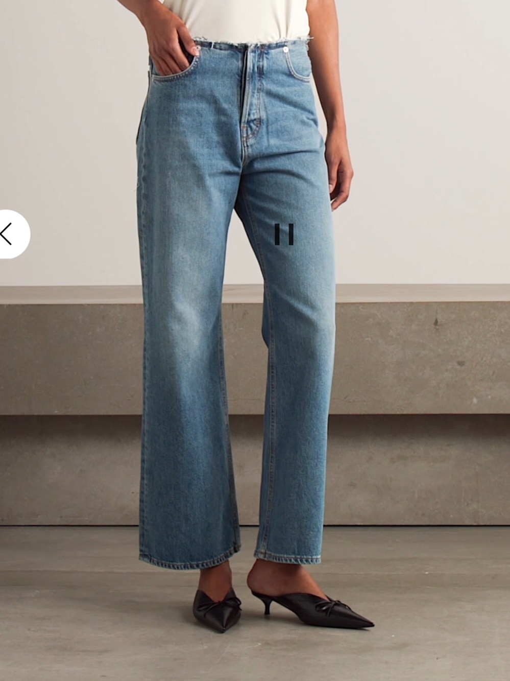 HAIKURE
Korea WB distressed boyfriend jeans size 30